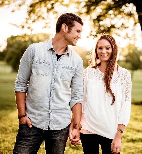 Cuplu fericit protejat de pensia pilon 3